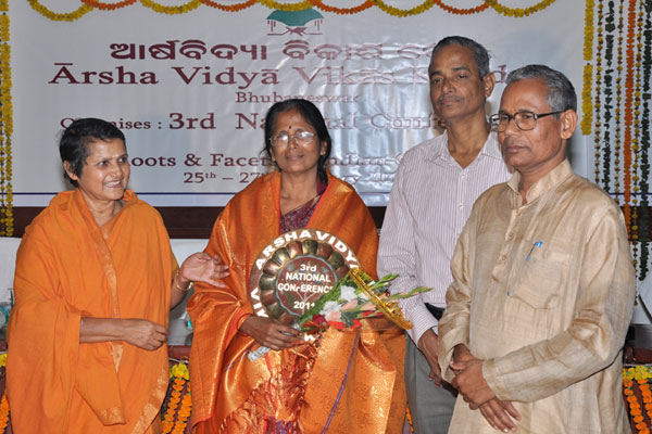 Arsha Vidya Bhamati’ samman conferred on Smt. Sabita Mohanty