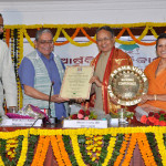 Arsha Vidya-Bharati’ Samman conferred on Mr. Absar Beuria, Ex-Ambassador